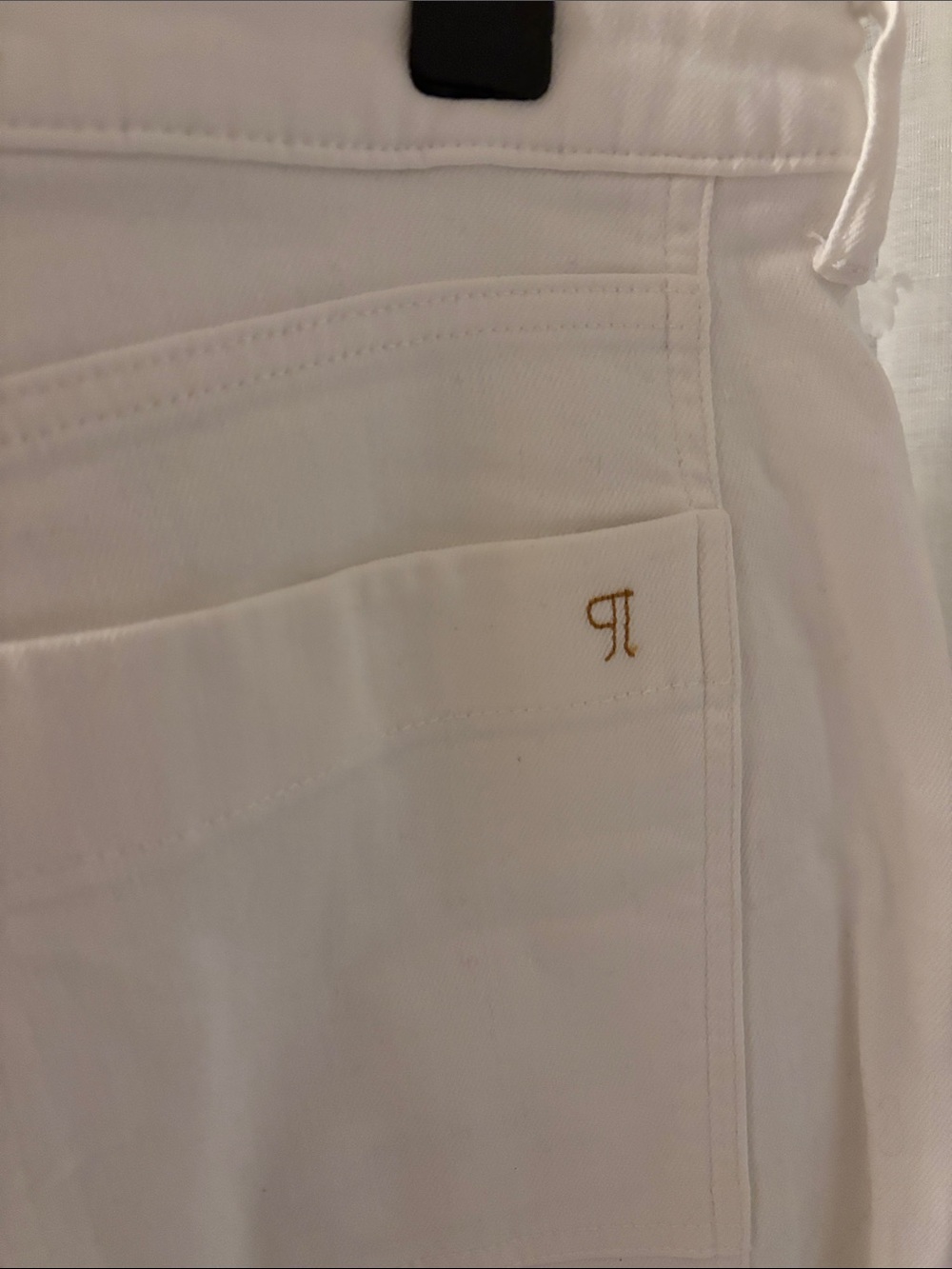 Pilcro White Barrel Jeans - Picture 3 of 4